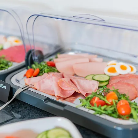 Cafe Galerie I Hannover-garbsen I Free Parking 3*