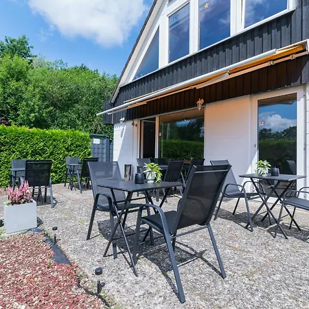 Cafe Galerie I Hannover-garbsen I Free Parking Szálloda 3*