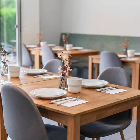 Cafe Galerie I Hannover-garbsen I Free Parking 3* Garbsen
