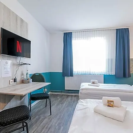 Café Galerie - Breakfast - Free Parking - Smart Tv