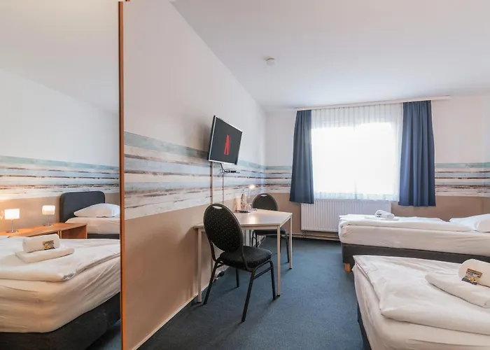 Cafe Galerie I Hannover-garbsen I Free Parking 3* Garbsen